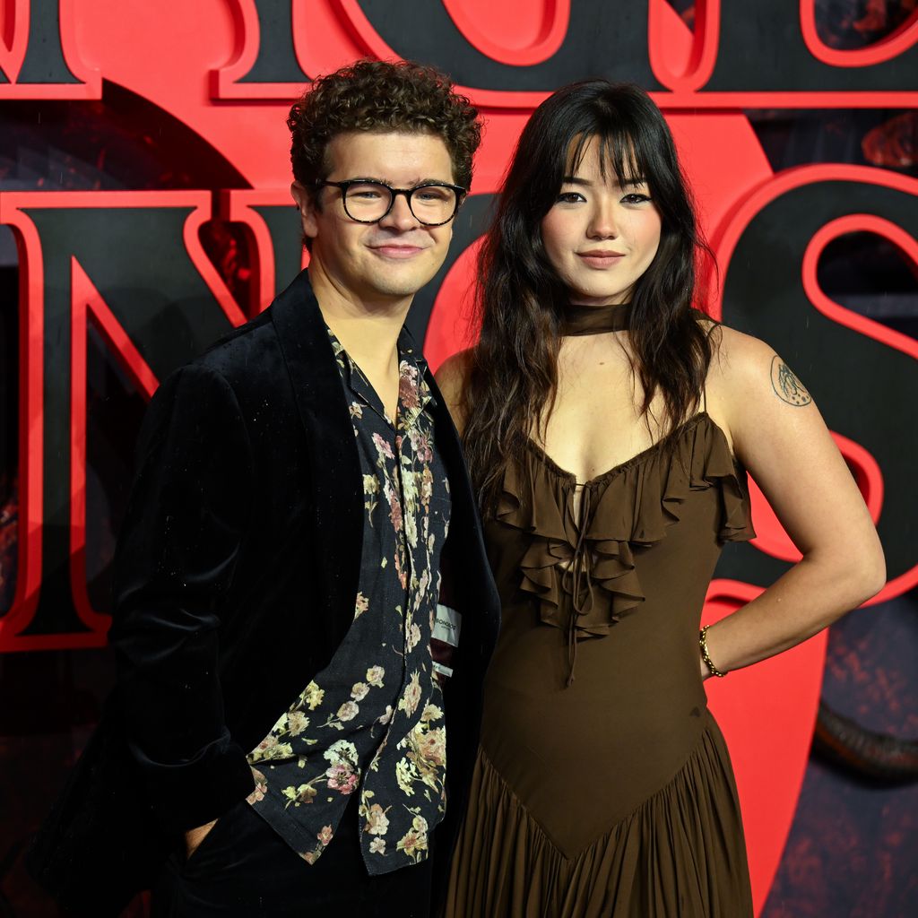 Gaten Matarazzo und Elizabeth Yu bei der UK-Sondervorführung von "Stranger Things 5" im Odeon Luxe Leicester Square in London