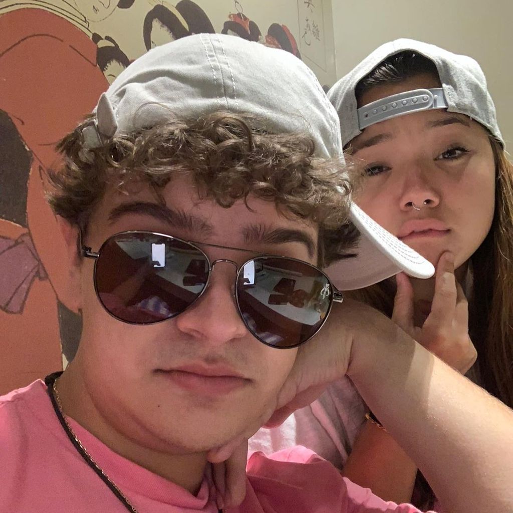 Gaten Matarazzo und seine Freundin Lizz