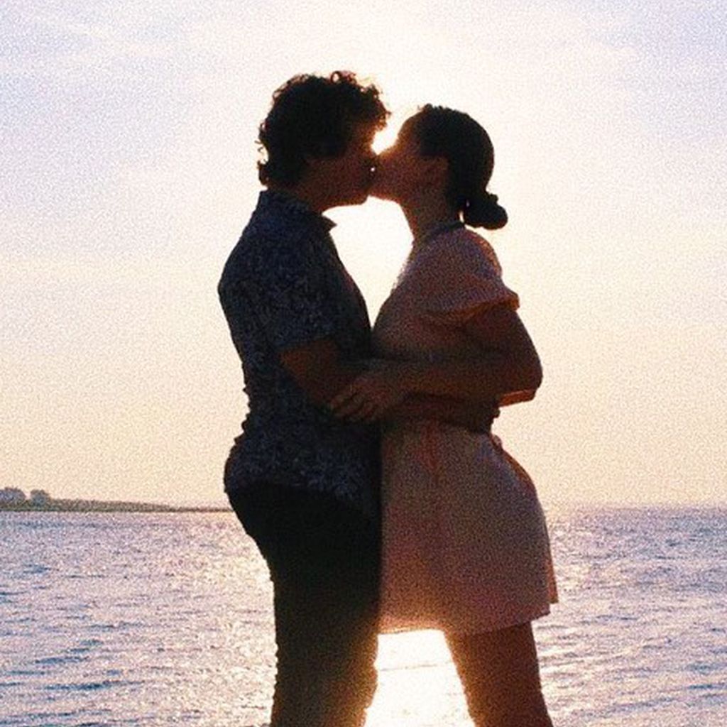 Gaten Matarazzo und Lizzy Yu im August 2019