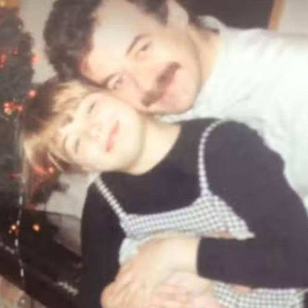 Gemma Atkinson als kleines Mädchen mit ihrem Vater
