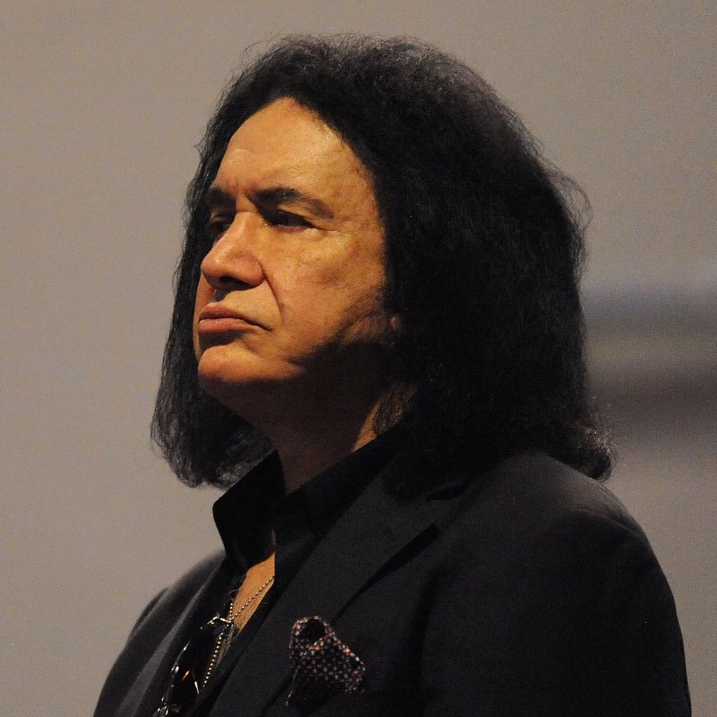 Gene Simmons, Sänger