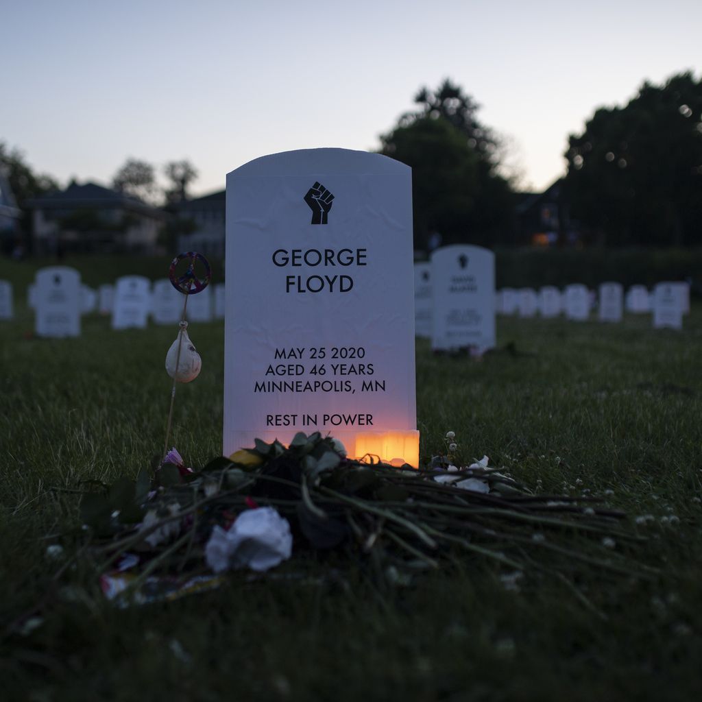 George Floyds Grabstein
