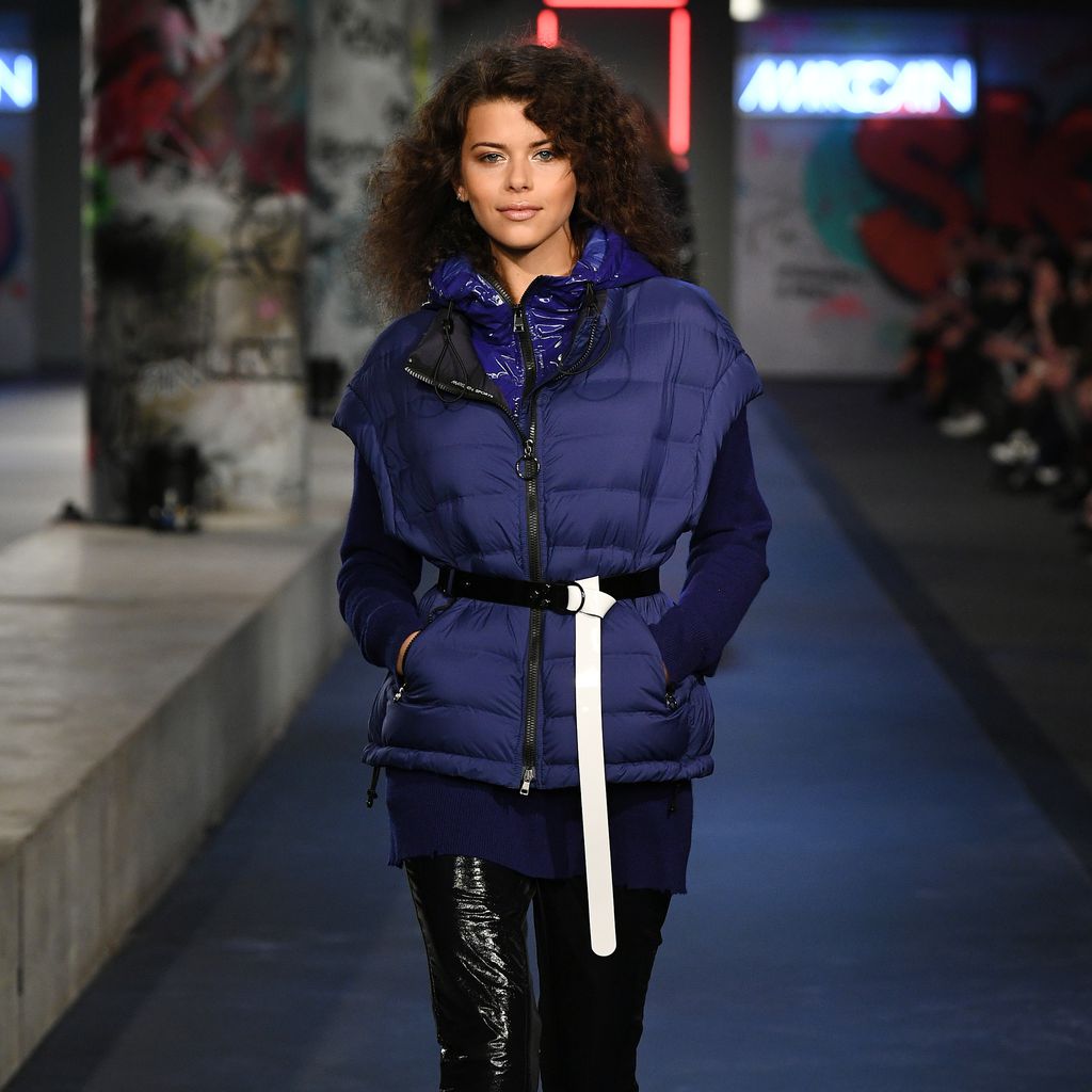 "Victoria's Secret"-Model Georgia Fowler auf der "Marc Cain"-Fashionshow in Berlin