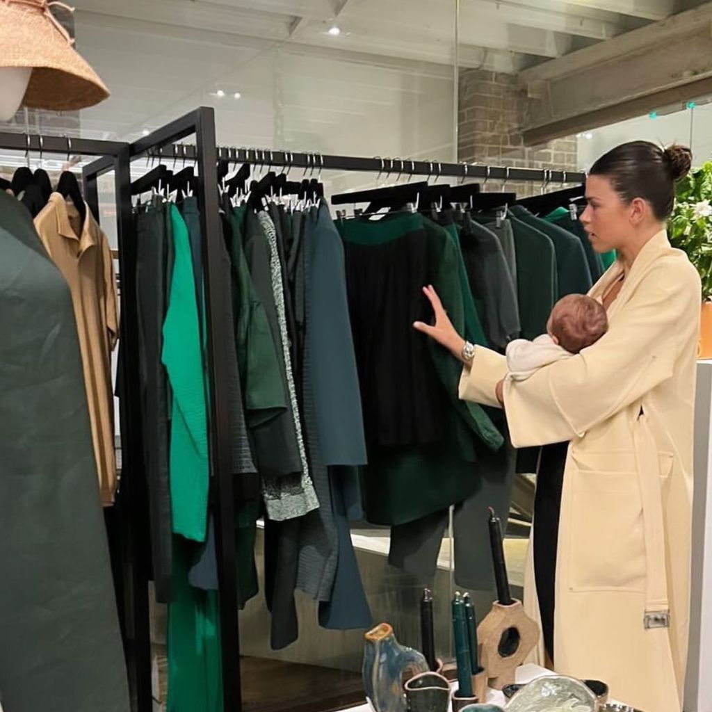 Georgia Fowler mit ihrer Tochter bei einem Mode-Event