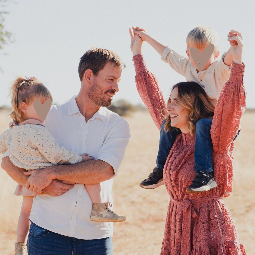 Gerald und Anna Heiser, TV-Bekanntheiten, mit ihren Kindern
