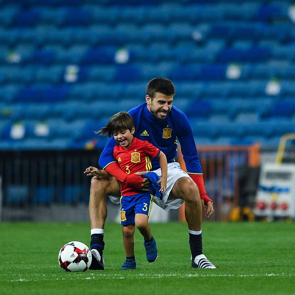 Gerard Pique mit Sohnemann Milan