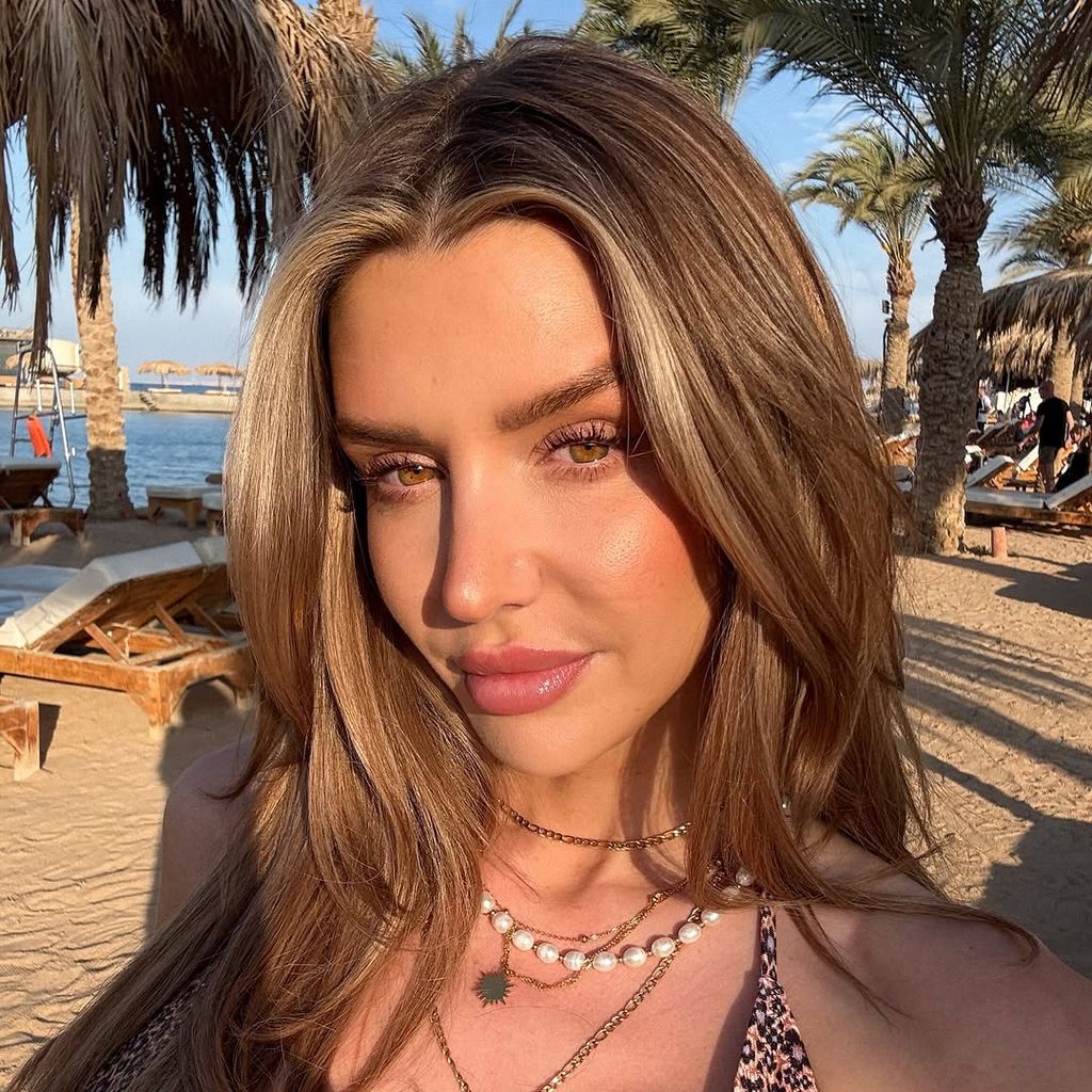 Gerda Lewis, Influencerin
