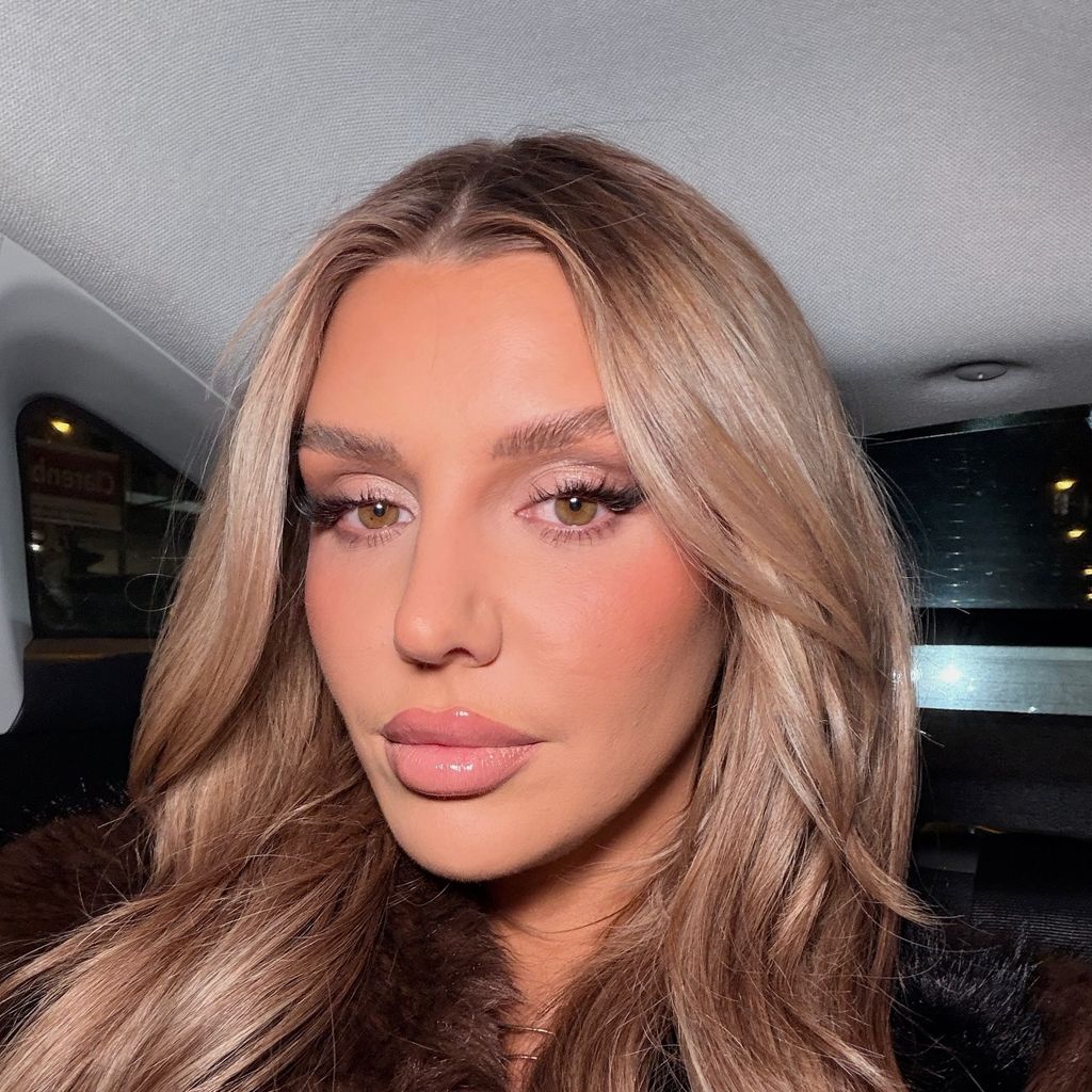 Gerda Lewis, Influencerin