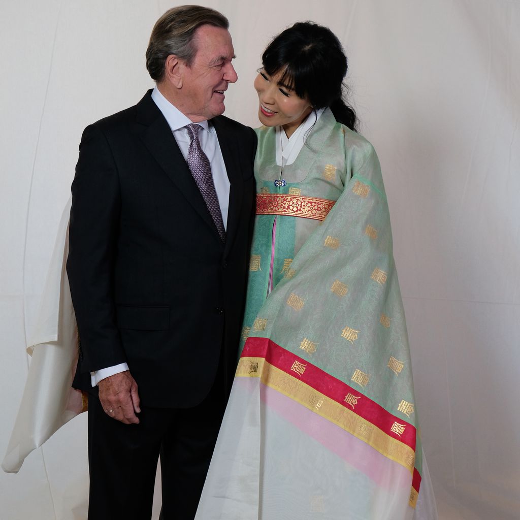 Gerhard Schröder und Soyeon Kim am Tag ihrer Hochzeitsfeier in Berlin