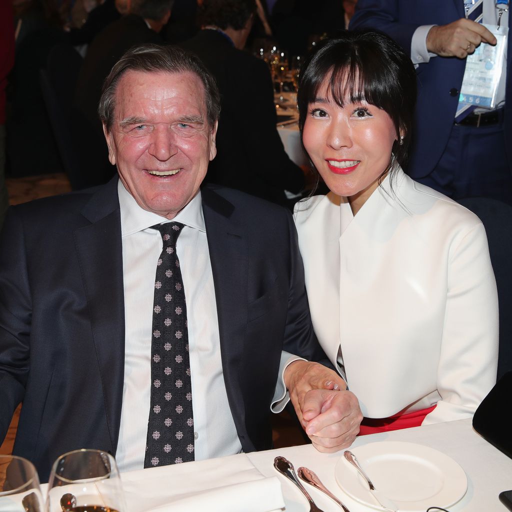 Gerhard Schröder und Soyeon Schröder-Kim 2018 in Südkorea