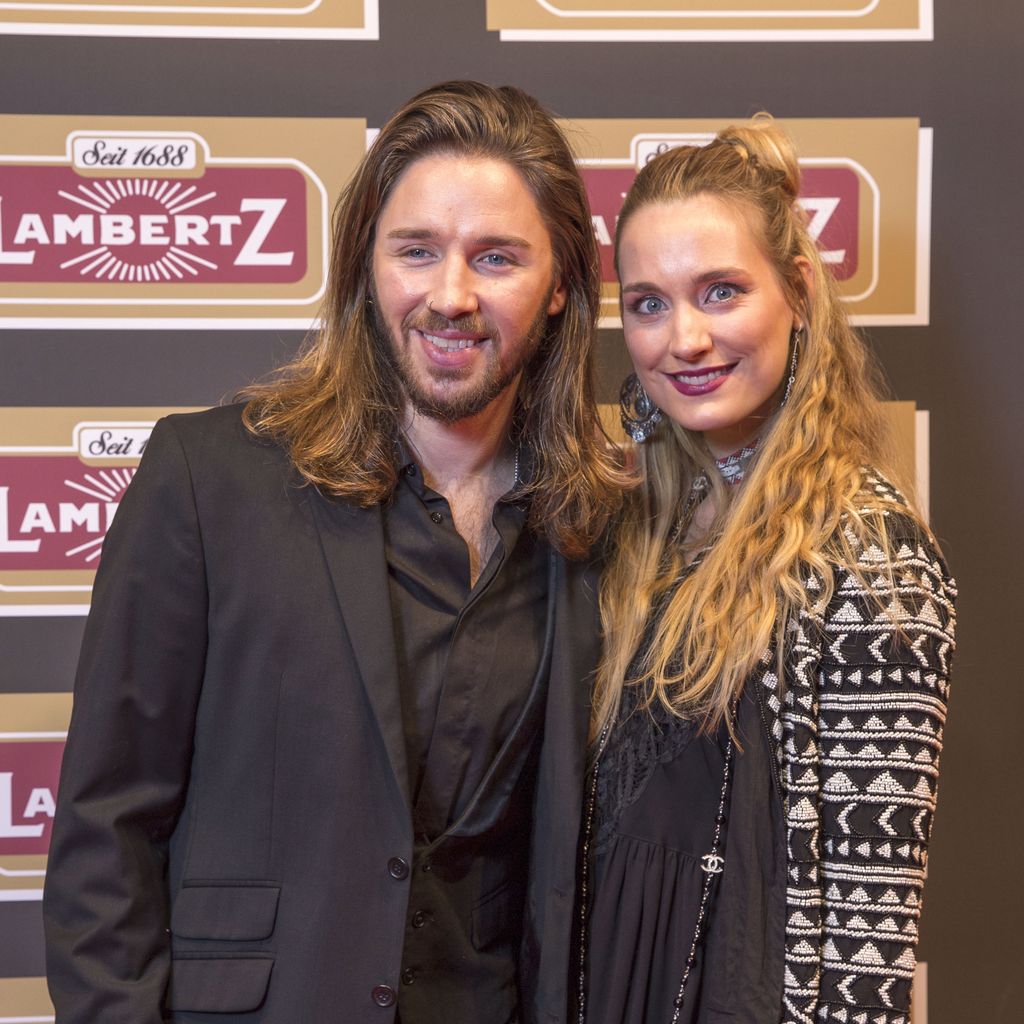 Gil Ofarim mit Ehefrau Verena Ofarim bei der Lambertz Monday Night im Alten Wartesaal in Köln