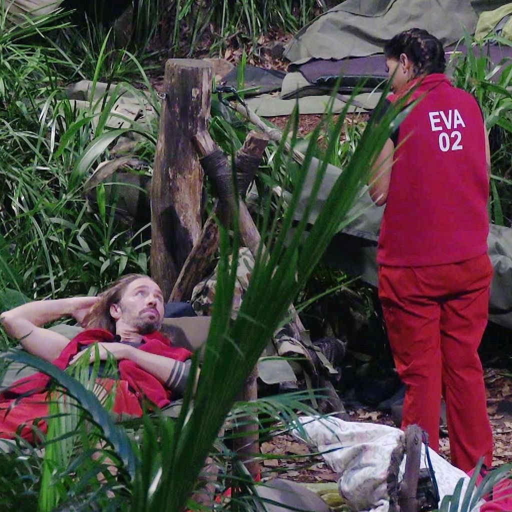 Gil Ofarim und Eva Benetatou im Dschungelcamp 2026