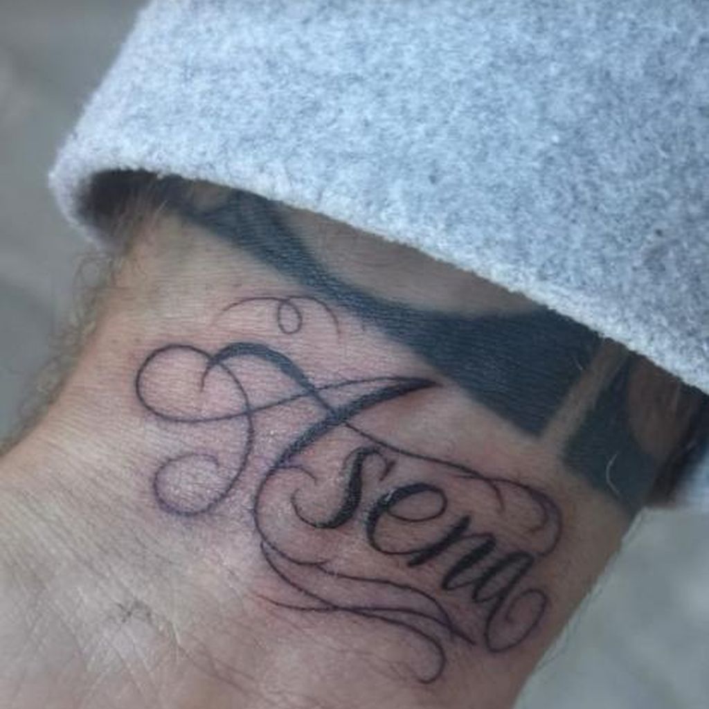 Giuliano Lorenzo Hedigers "Asena"-Tattoo