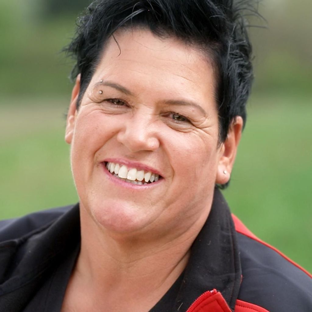 Gnadenhofbetreiberin Simone von "Bauer sucht Frau" 2025