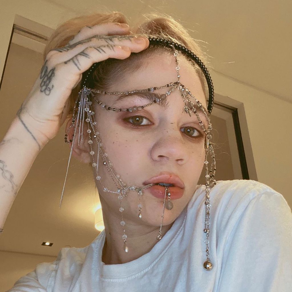 Grimes im April 2020