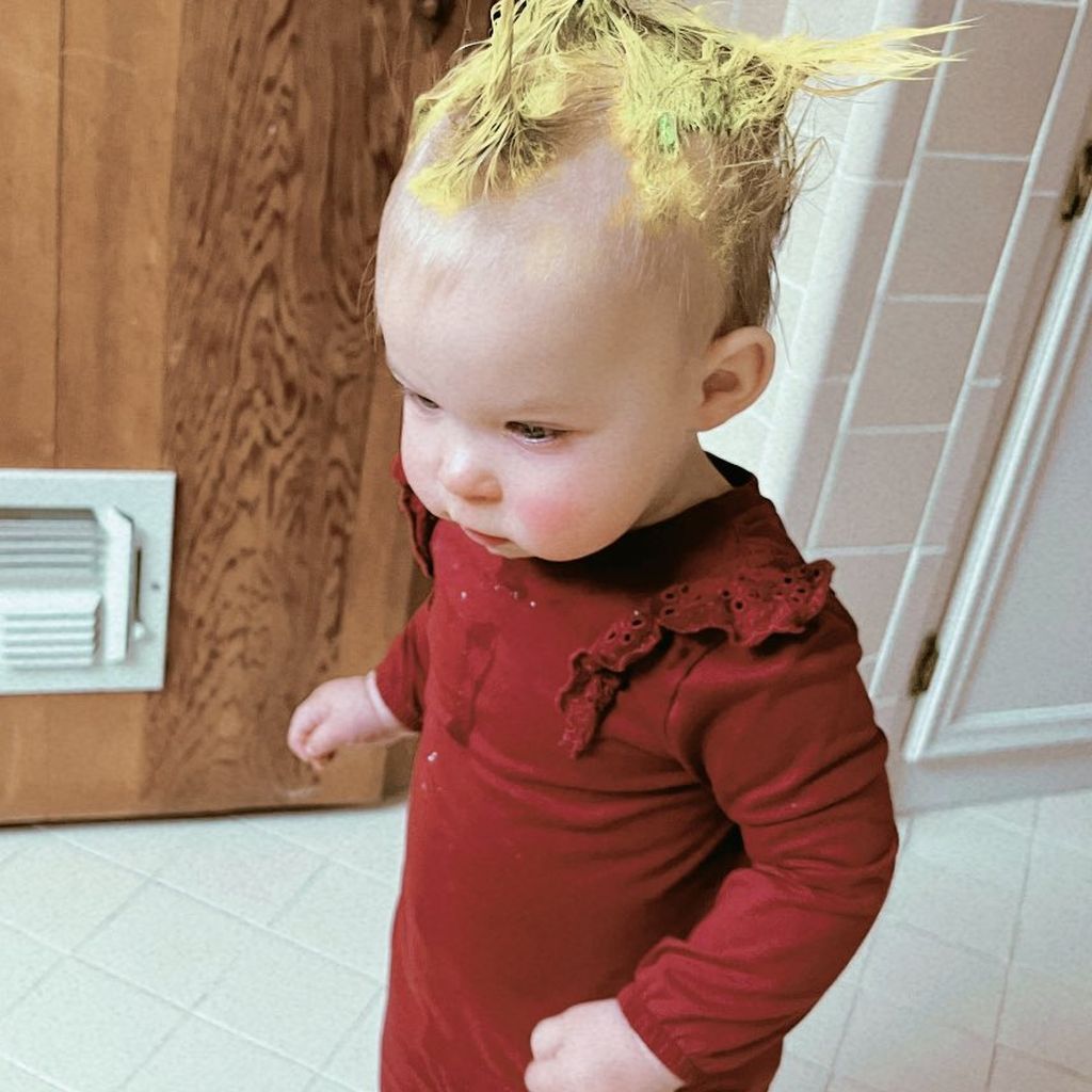 Grimes' Tochter, März 2023
