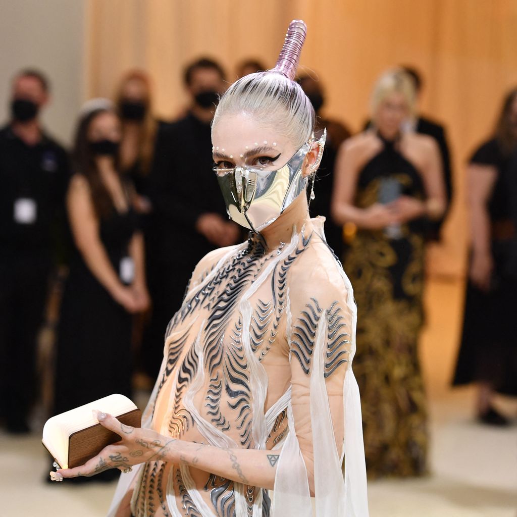 Sängerin Grimes bei der Met Gala 2021