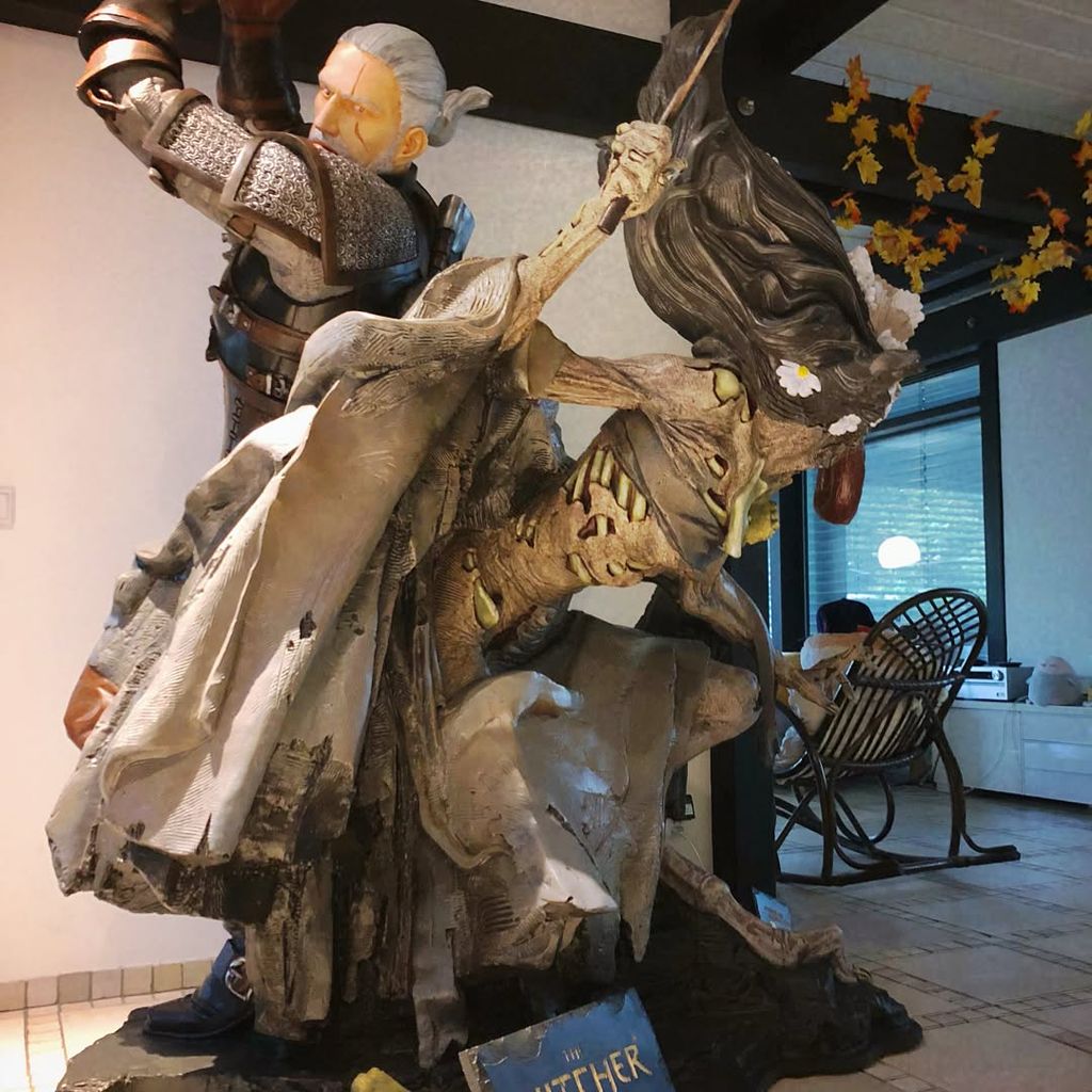 Gronkhs "The Witcher"-Statue