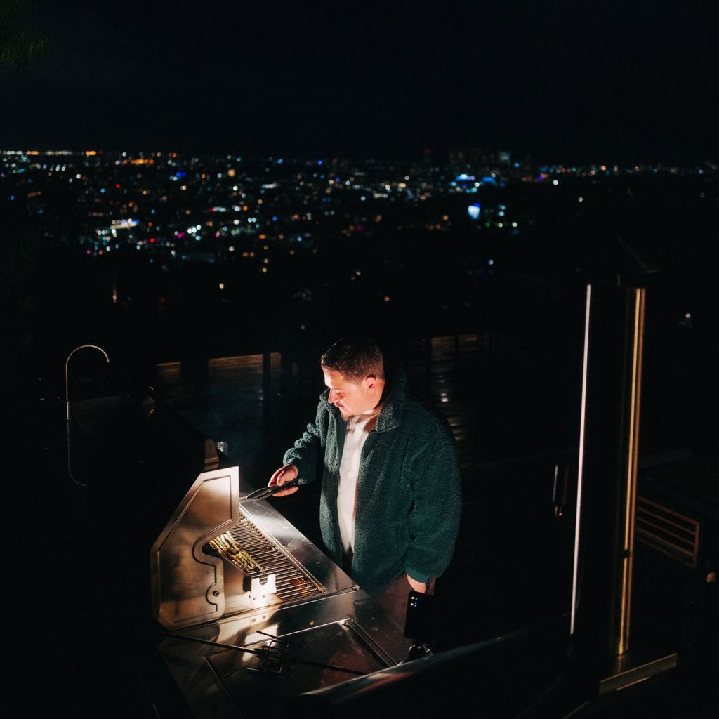 Gustav Schäfer am Grill, 2026