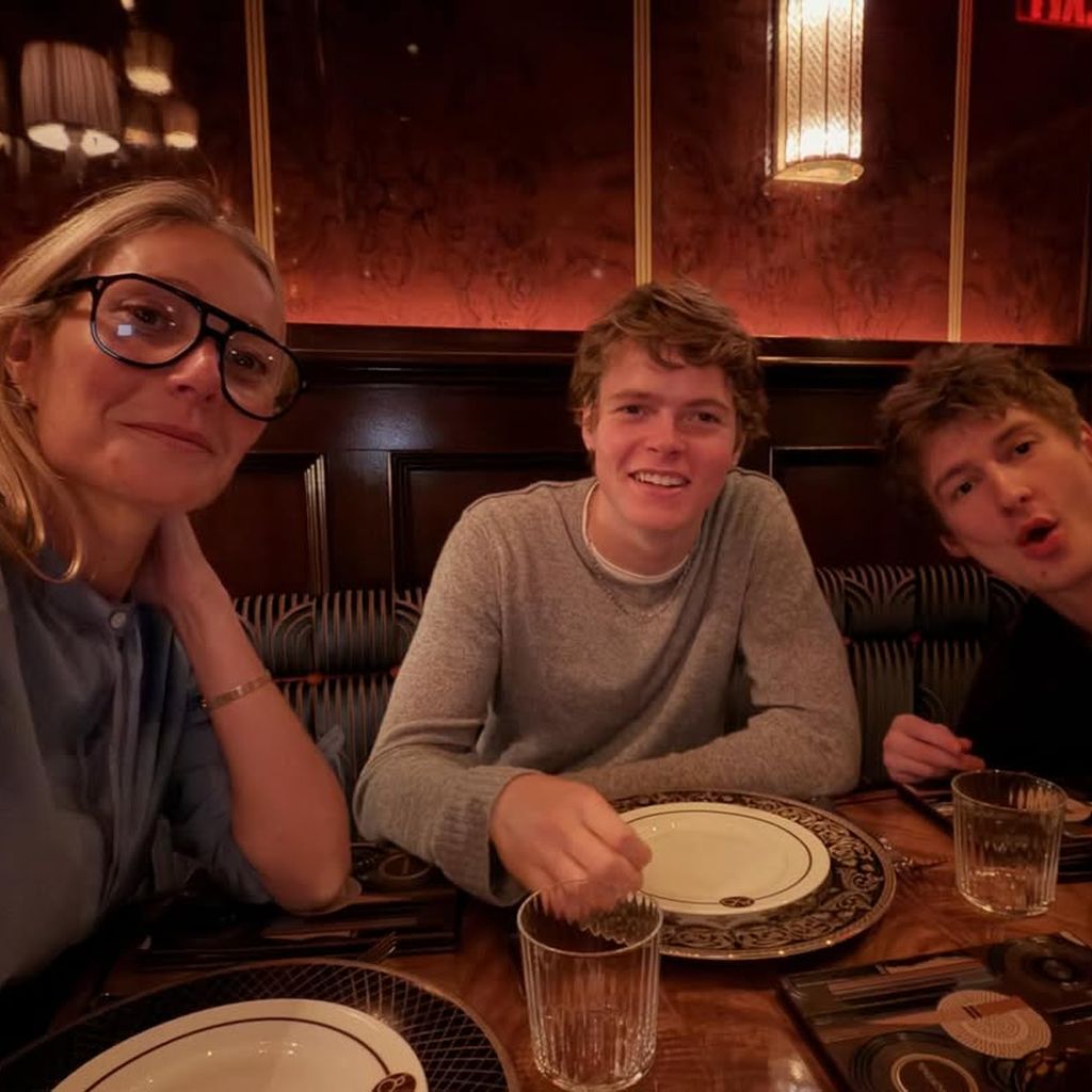 Gwyneth Paltrow mit ihrem Sohn Moses in einem Steak-Restaurant in New York City