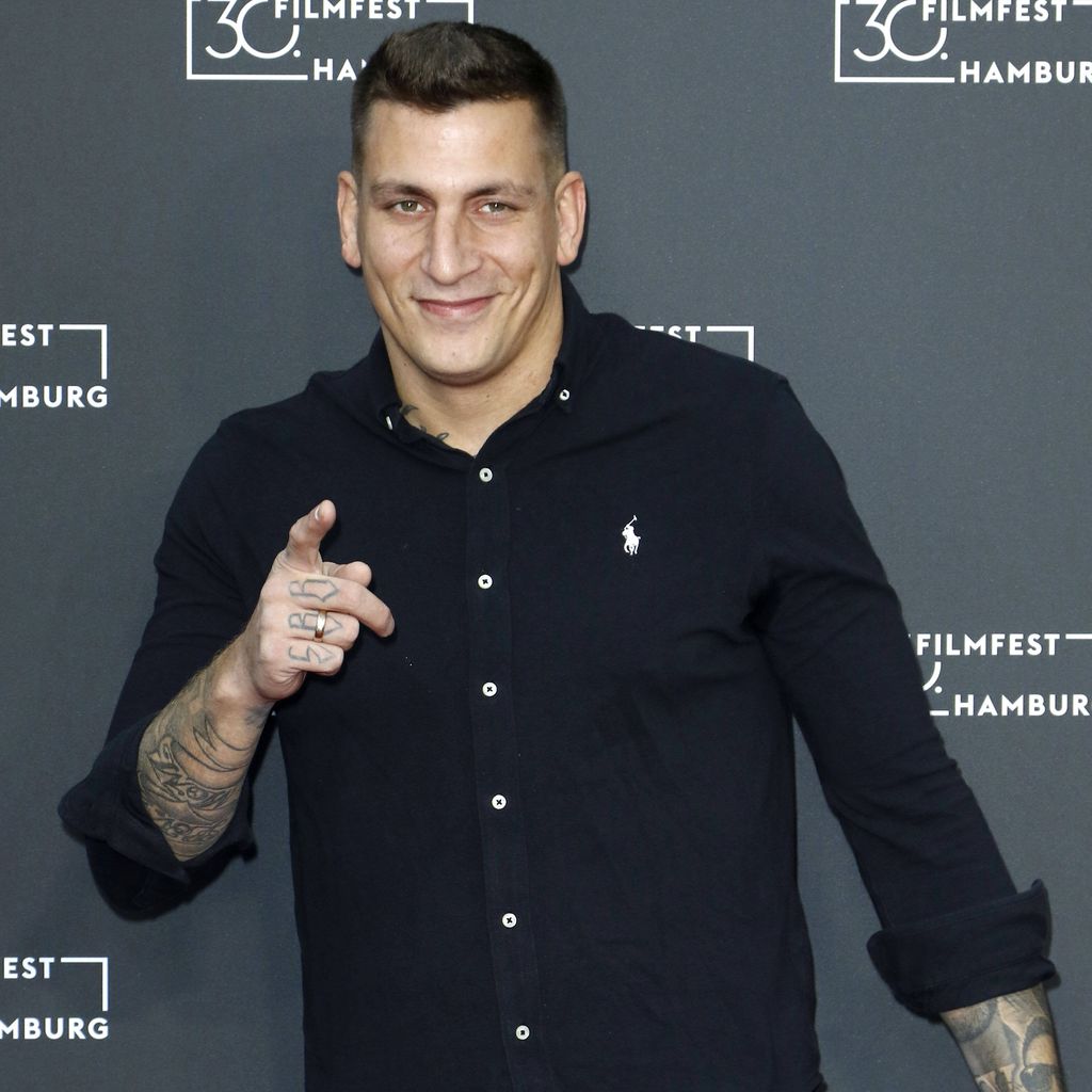 Gzuz bei der Premiere von Rheingold auf dem 30. Filmfest Hamburg 2022