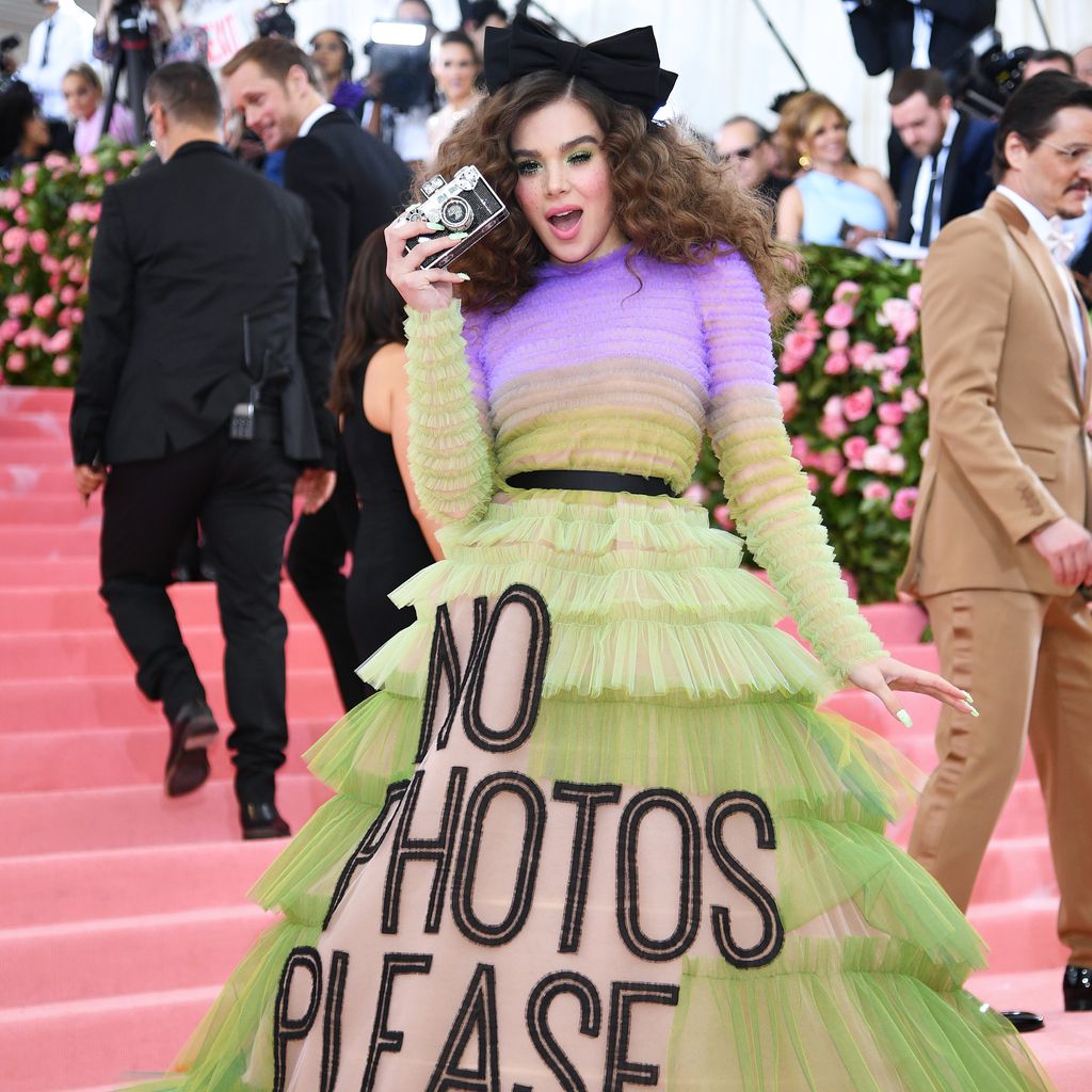 Hailee Steinfeld auf der Met Gala 2019