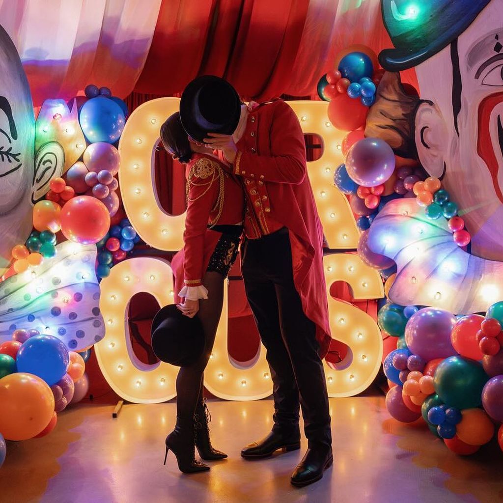 Hailee Steinfeld und Josh Allen auf ihrer Halloween Party im Oktober 2024
