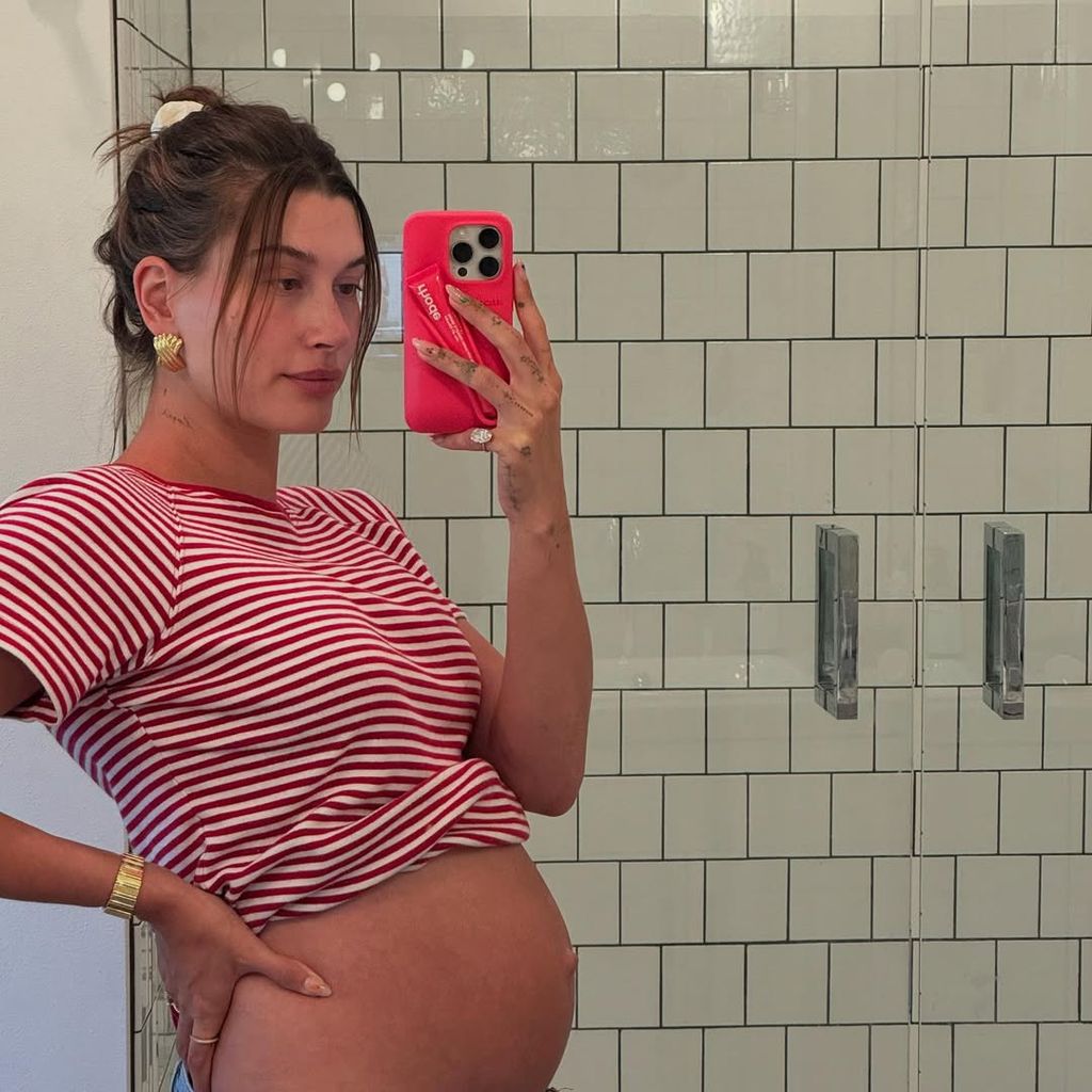 Hailey Bieber teilt ihren früheren Babybauch zum Muttertag 2025