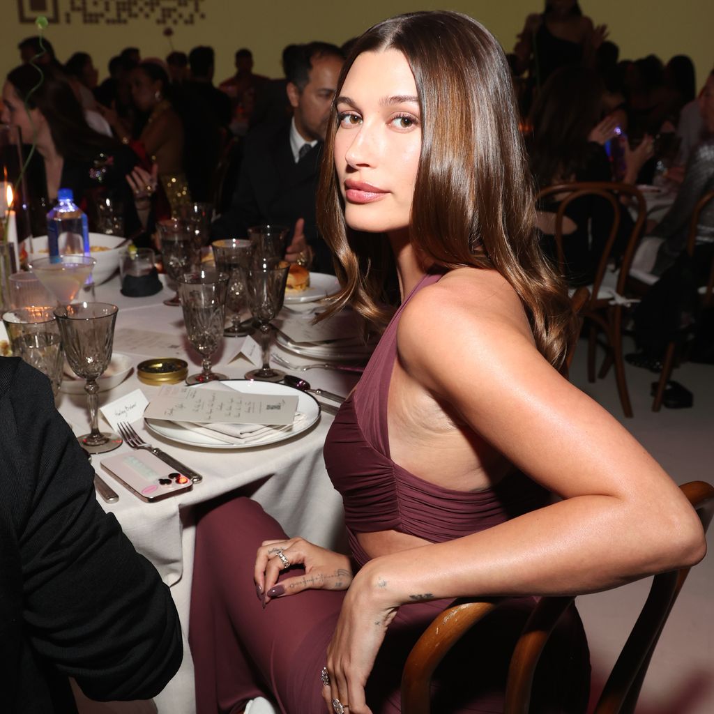 Model Hailey Bieber bei den The Fashion Trust U.S. Awards 2025