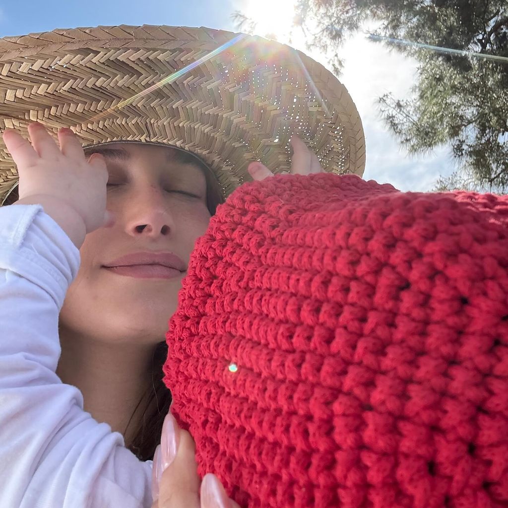 Hailey Bieber und ihr Sohn Jack Blues, März 2025