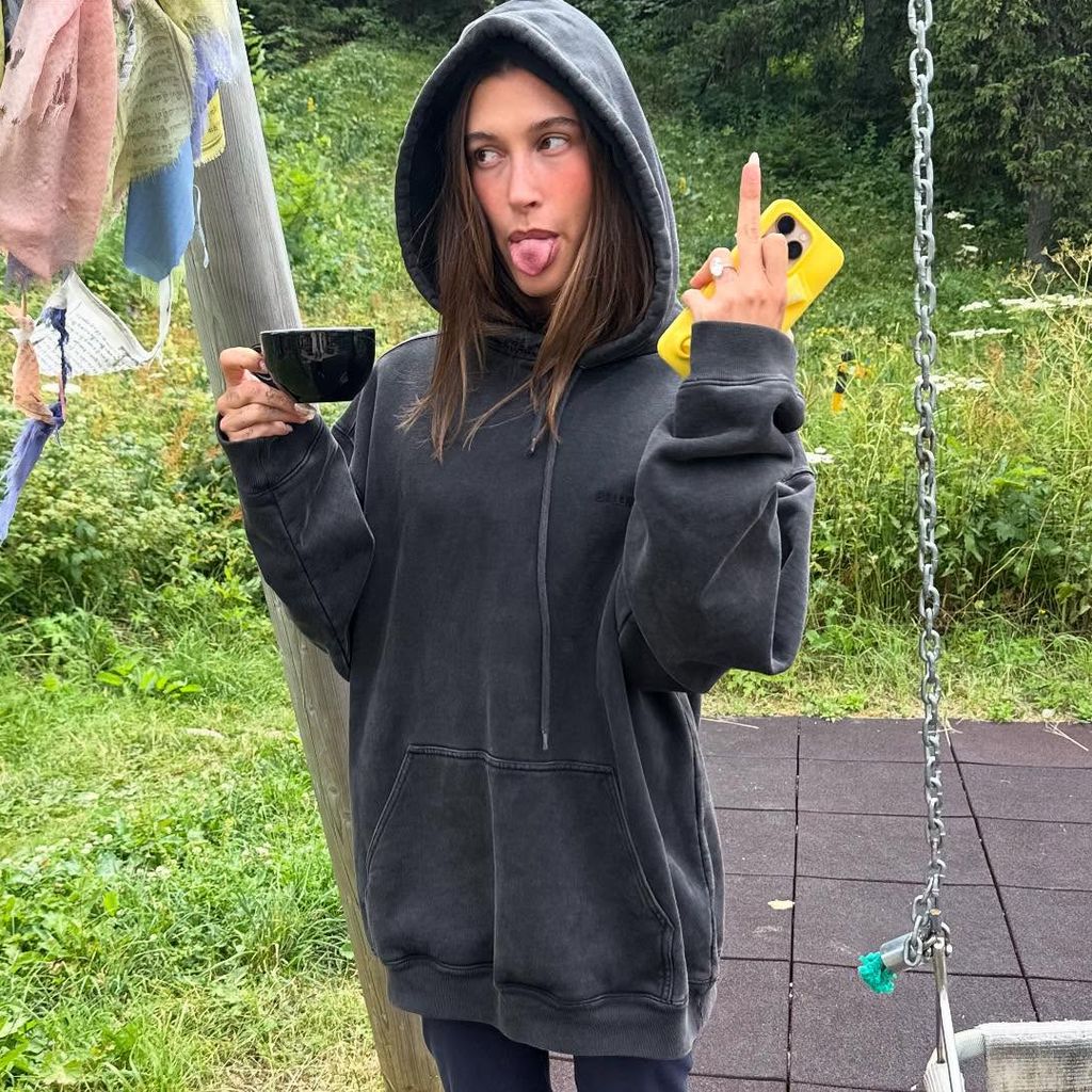 Hailey Bieber, Juli 2025