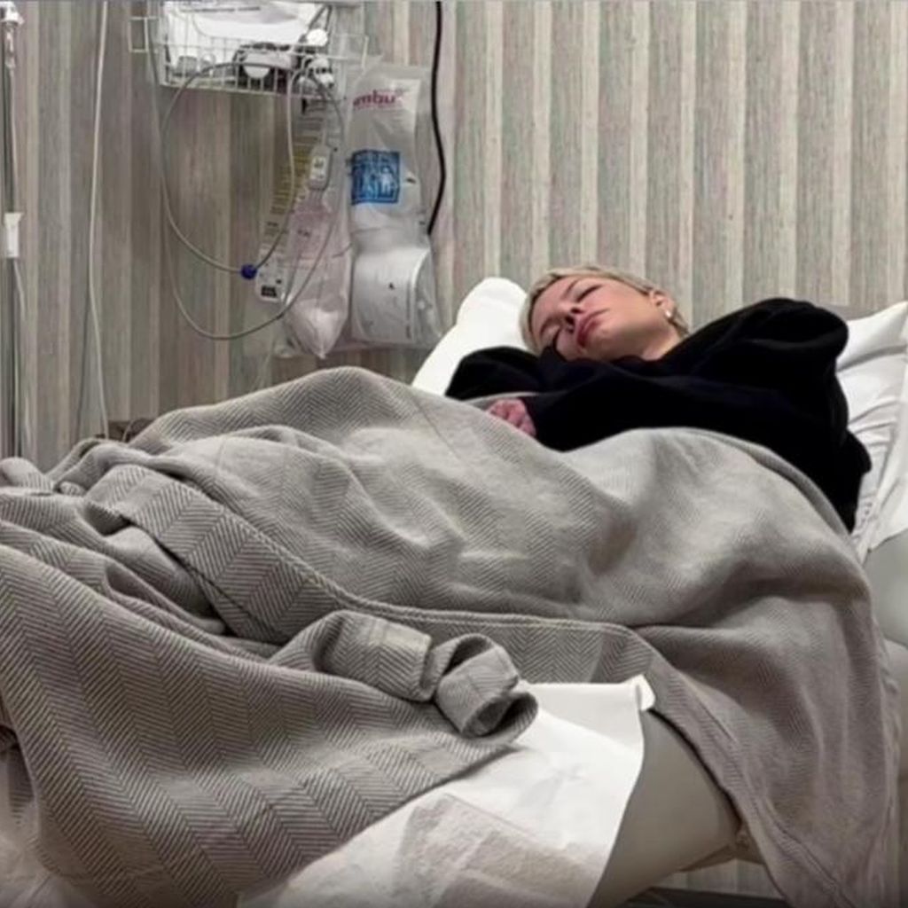 Halsey im Krankenhaus
