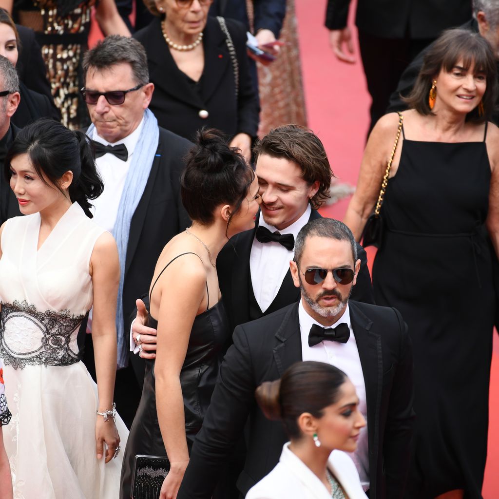 Hana Cross und Brooklyn Beckham (m.) in Cannes