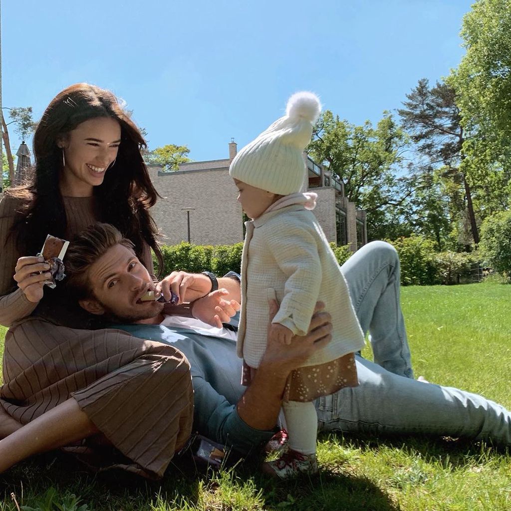 Hanna Weig, Jörn Schlönvoigt und Tochter Delia, Mai 2019