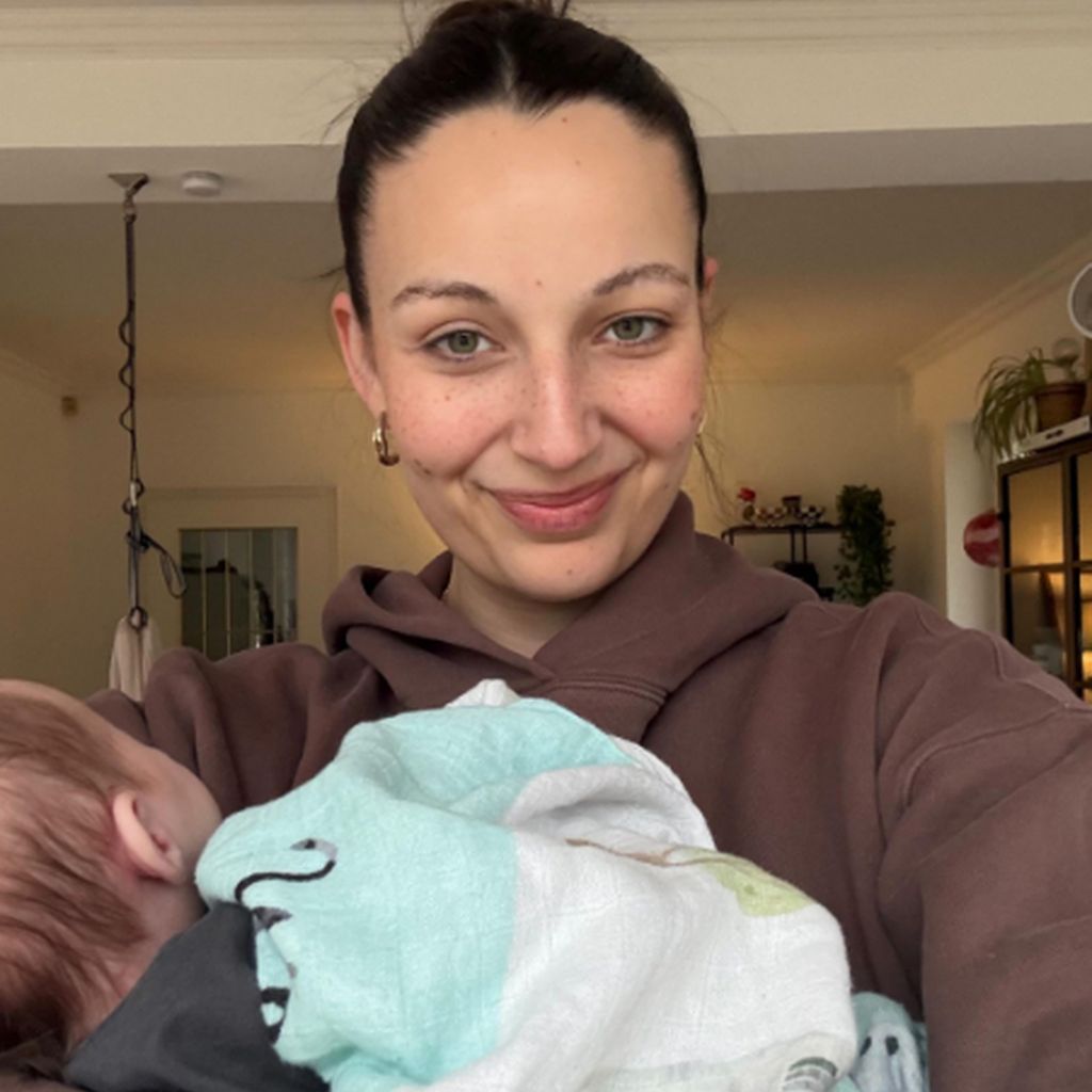 Hannah Kerschbaumer und ihre Tochter Noa, Januar 2026