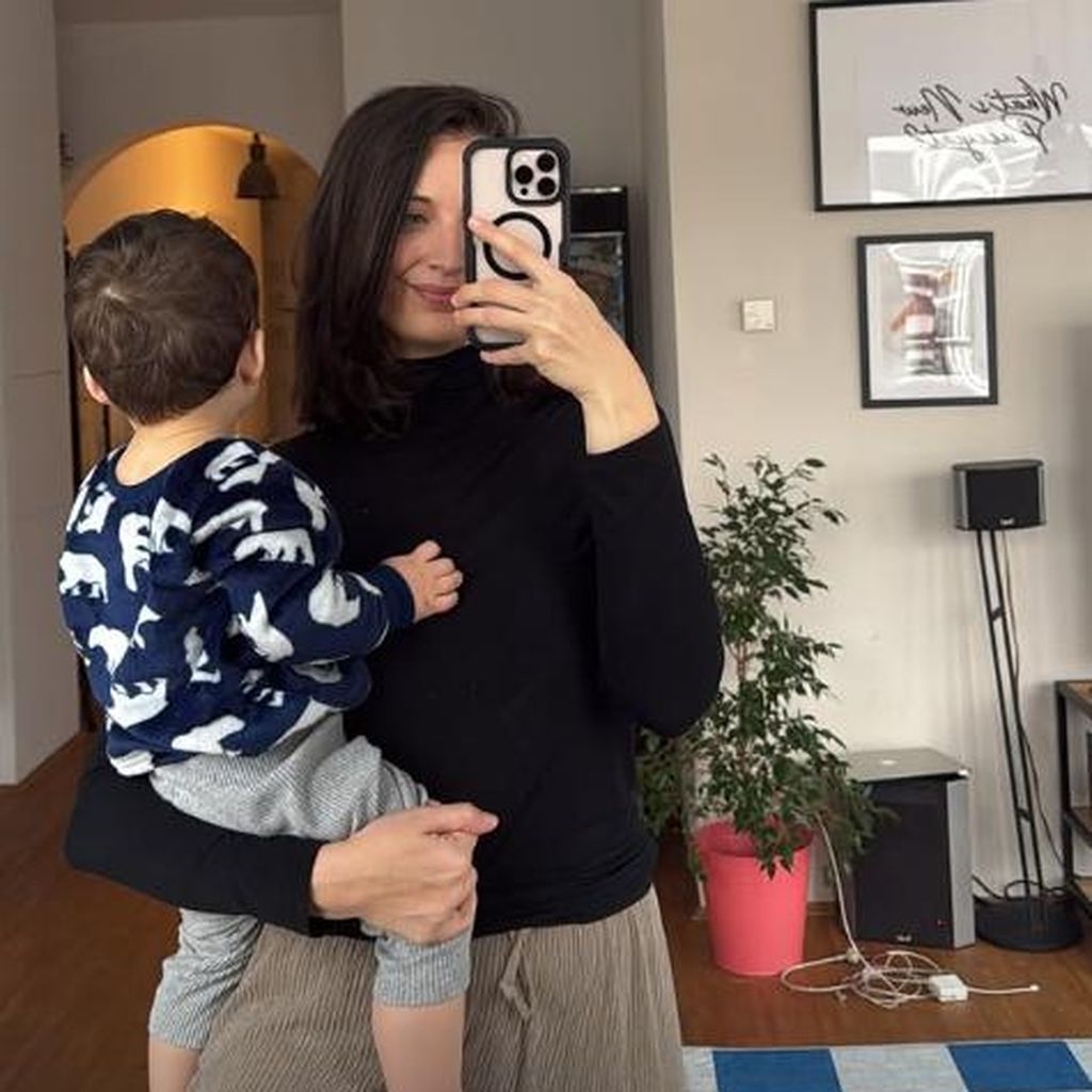 Hannah Kerschbaumer mit ihrem Sohn Joshua, Januar 2025