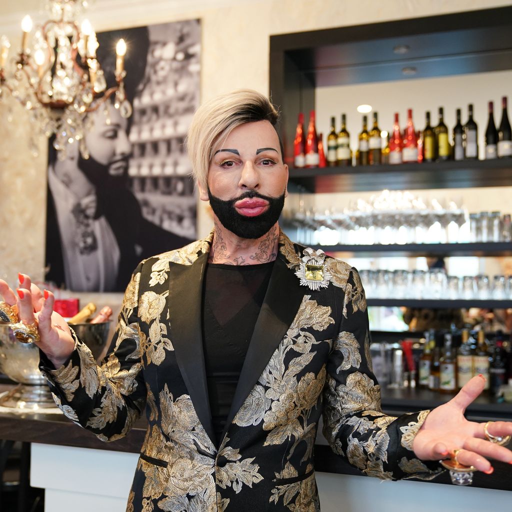 Harald Glööckler bei Café Eröffnung