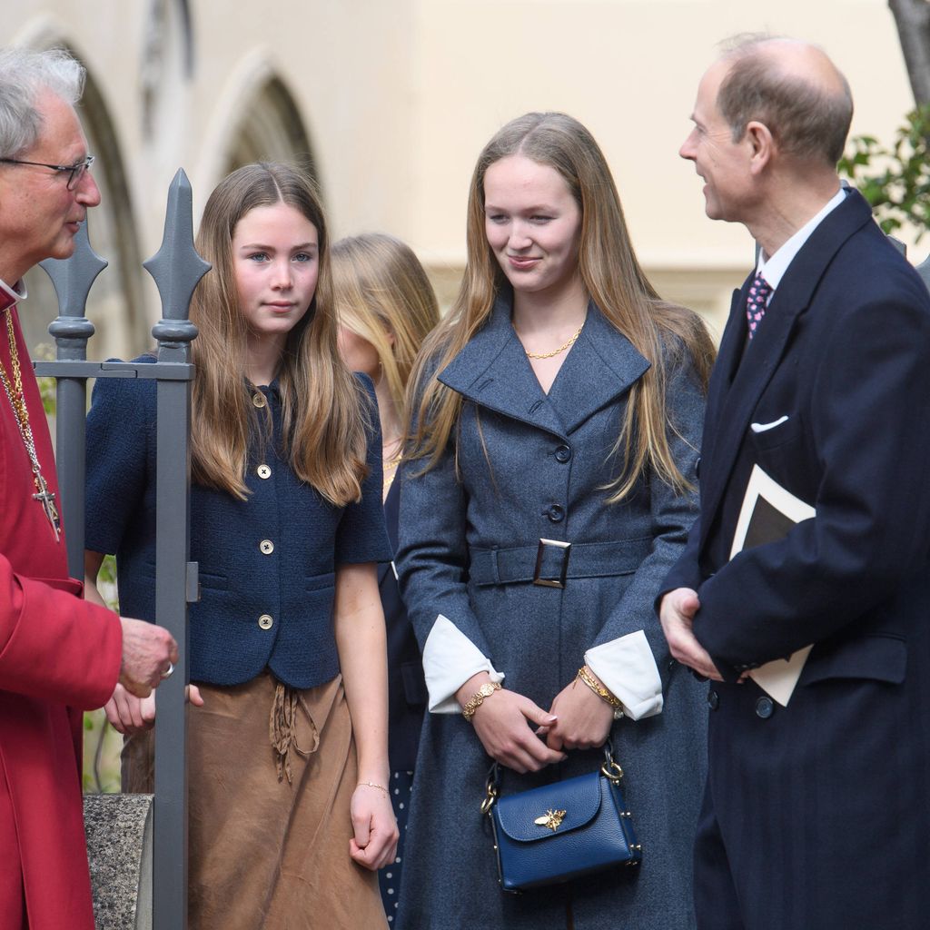 Georgina Sperling, Savannah Phillips und Prinz Edward nach dem Ostergottesdienst in der St. George’s Chapel in Windsor
