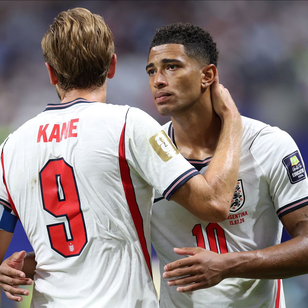 Harry Kane und Jude Bellingham nach Englands Halbfinal-Niederlage gegen Argentinien bei der WM 2026