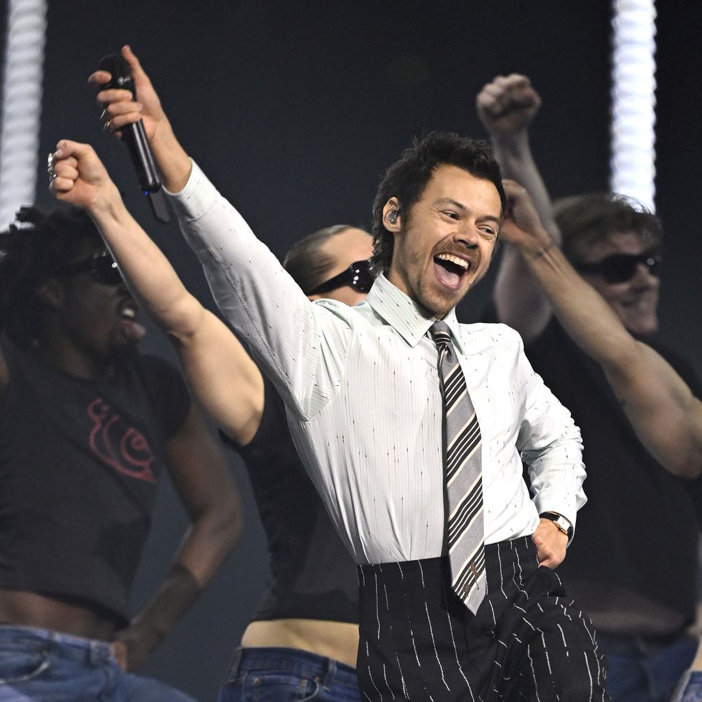 Harry Styles performt "Aperture" bei den Brit Awards 2026 in Manchester