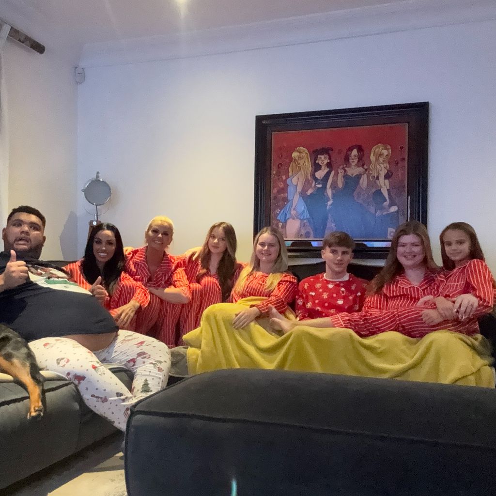 Harvey und Katie Price mit Kerry, Molly Heidi, Max, Lilly-Sue und DJ Katona