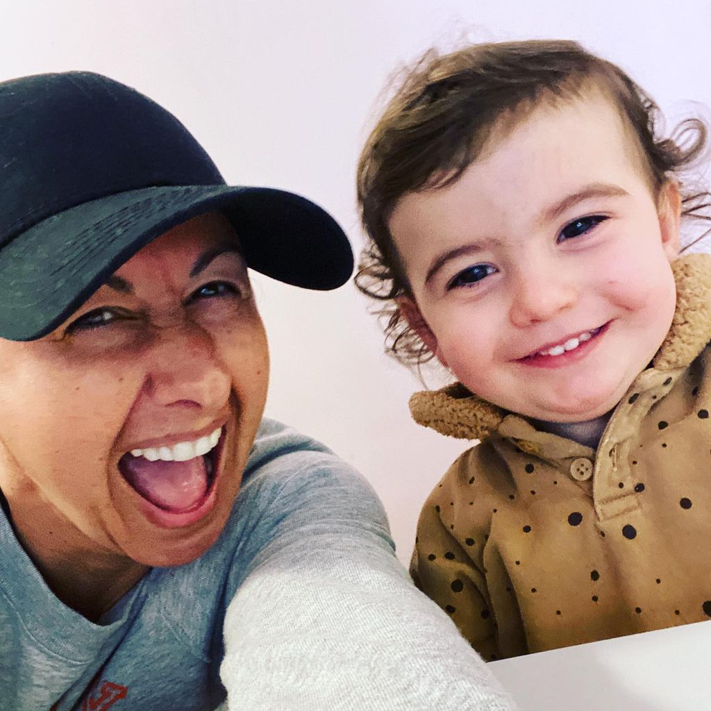 Hayley Tamaddon mit ihrem Sohn