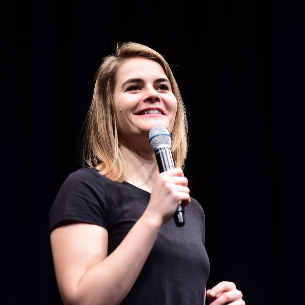 Hazel Brugger, Comedienne