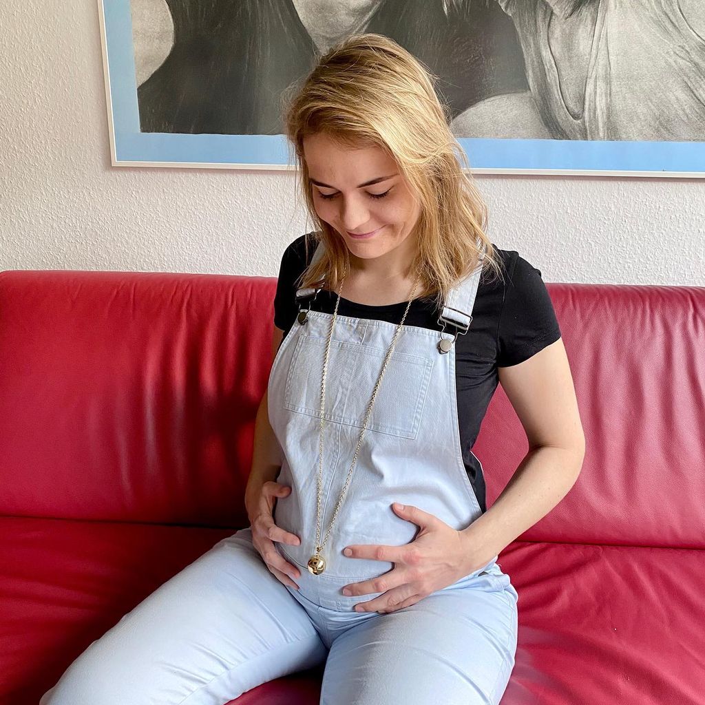 Hazel Brugger, Komikerin