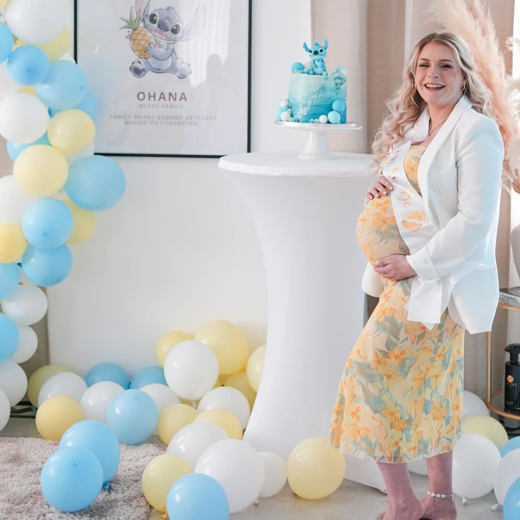 HealthyMandy auf ihrer Babyparty, April 2024
