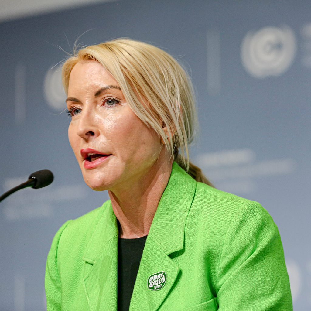 Heather Mills bei einer Pressekonferenz 2024 in Bonn