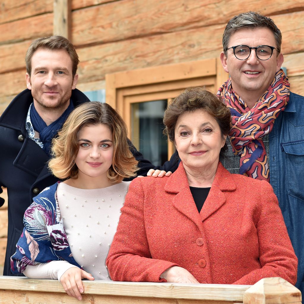 Heiko Ruprecht, Ronja Forcher, Monika Baumgartner und Hans Sigl in der Serie "Der Bergdoktor"