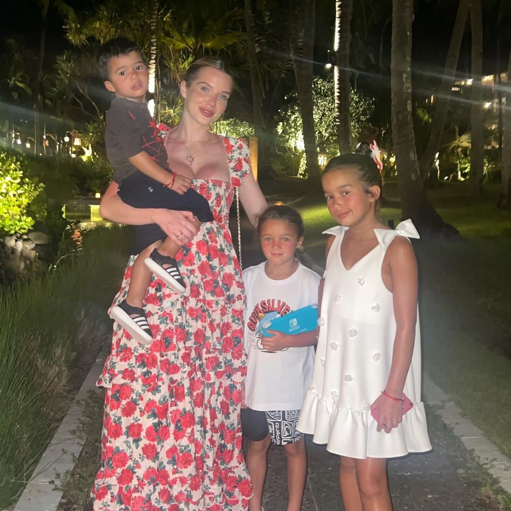 Helen Flanagan mit ihren Kindern