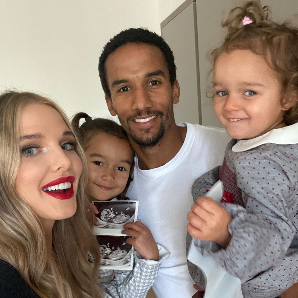 Helen Flanagan, Scott Sinclair und ihre gemeinsamen Kinder im September 2020