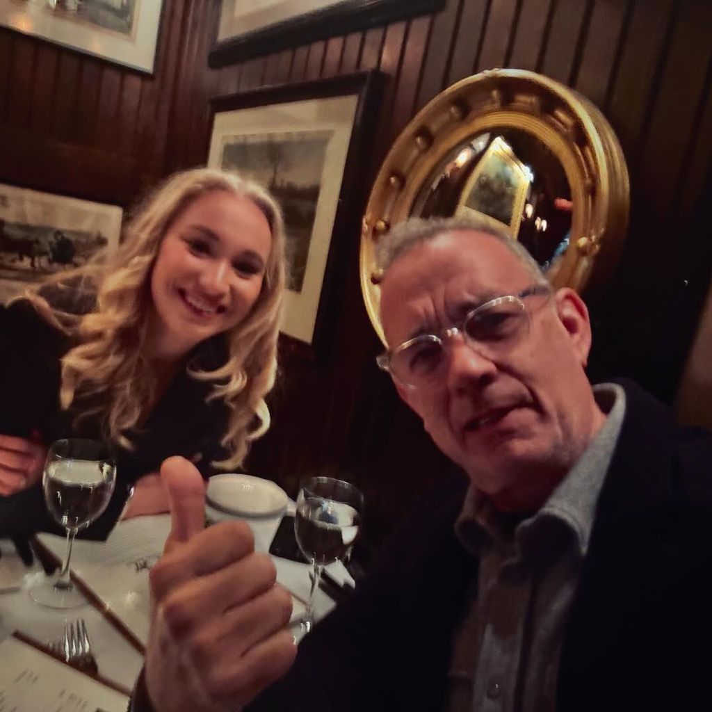 Helena Zengel und Tom Hanks, April 2025